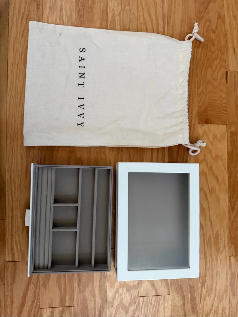 Saint Ivvv Jewelry Organizer Box in White with Gray Interior